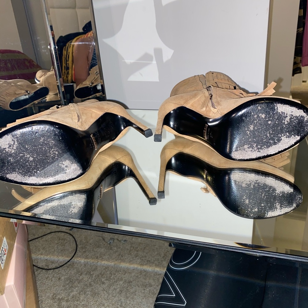 Authentic Gucci boots - Picture 4 of 7